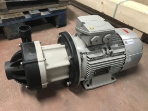 Corrosion-free magnetic drive pump manufactured from PVDF